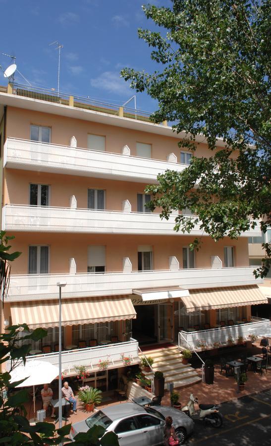 Hotel D'Annunzio Cattolica Exterior foto